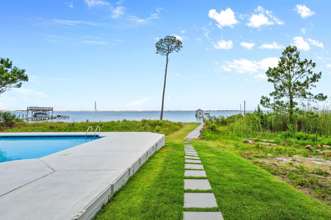 Photo of 458 Parish Boulevard