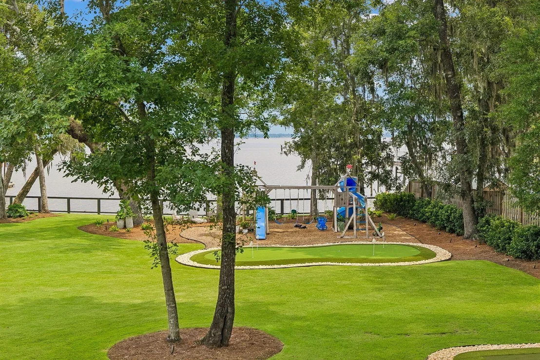 Photo of 71 Silverleaf Lane