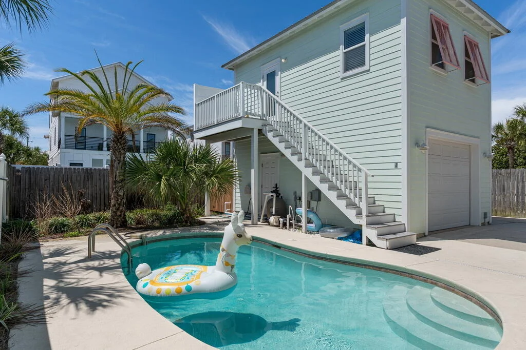 Photo of 64 DOLPHIN Street