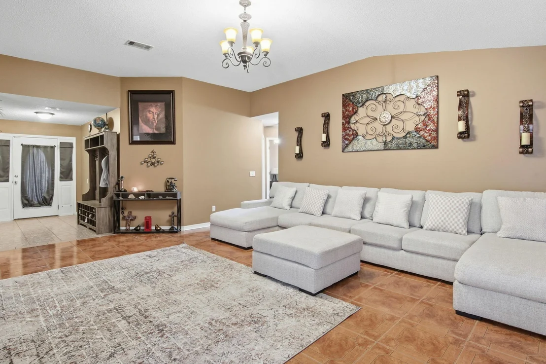 Photo of 466 Jillian Drive