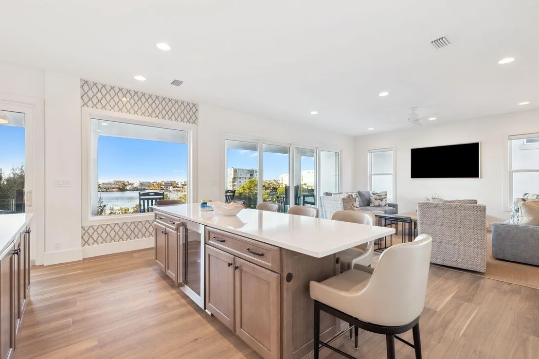 Photo of 754 Harbor Boulevard