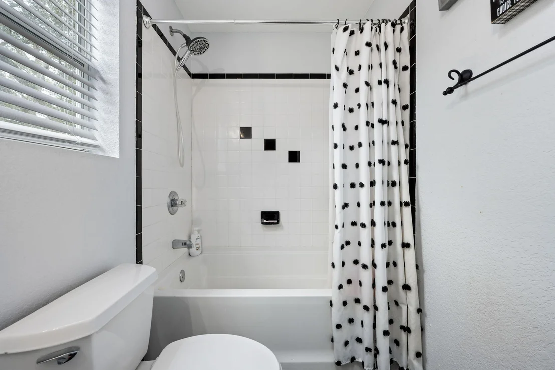 Photo of 255 Edge Avenue