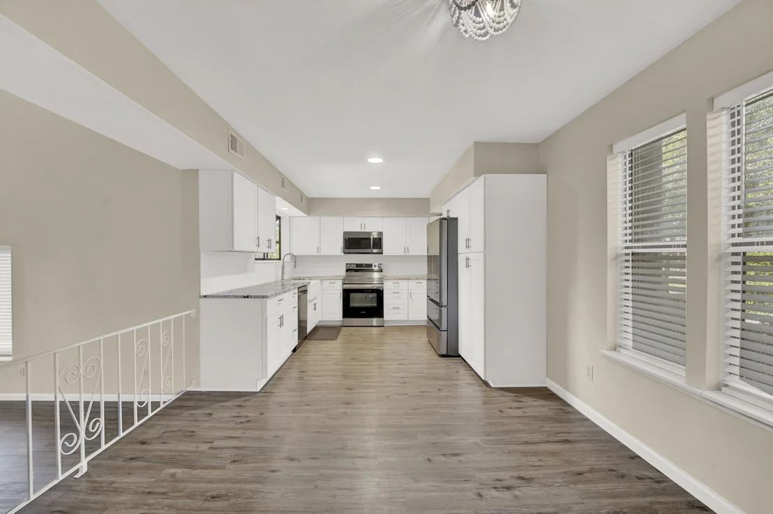 Photo of 645 Carr Drive