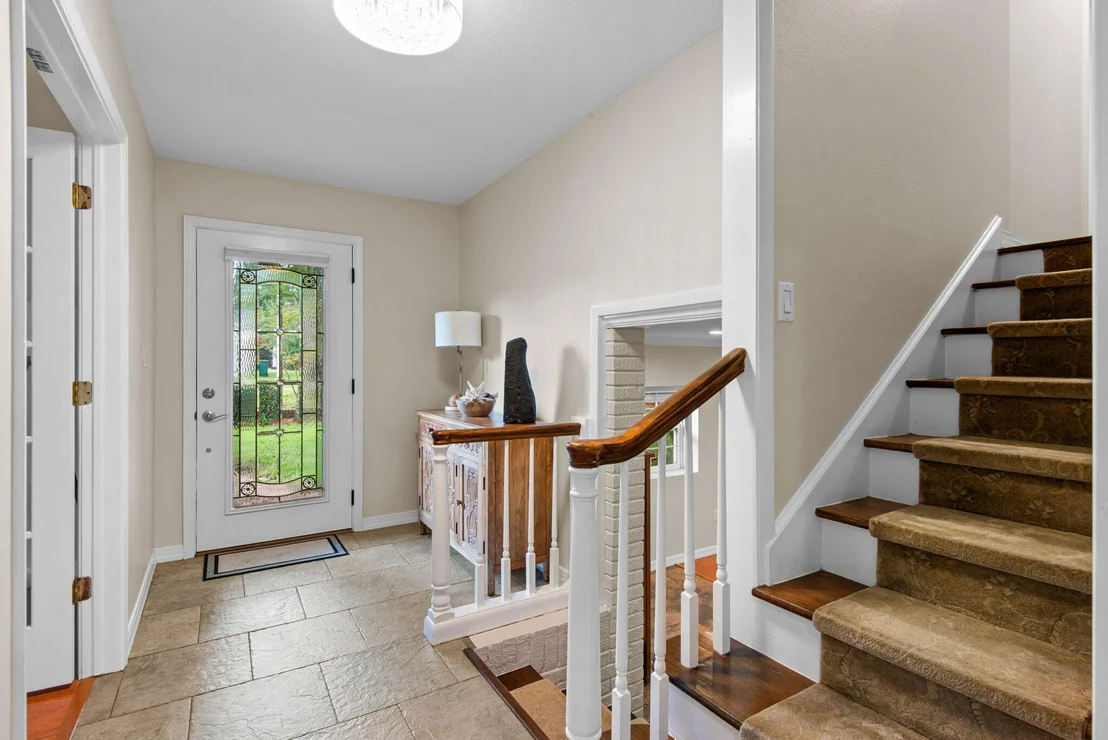 Photo of 5 Maple Avenue