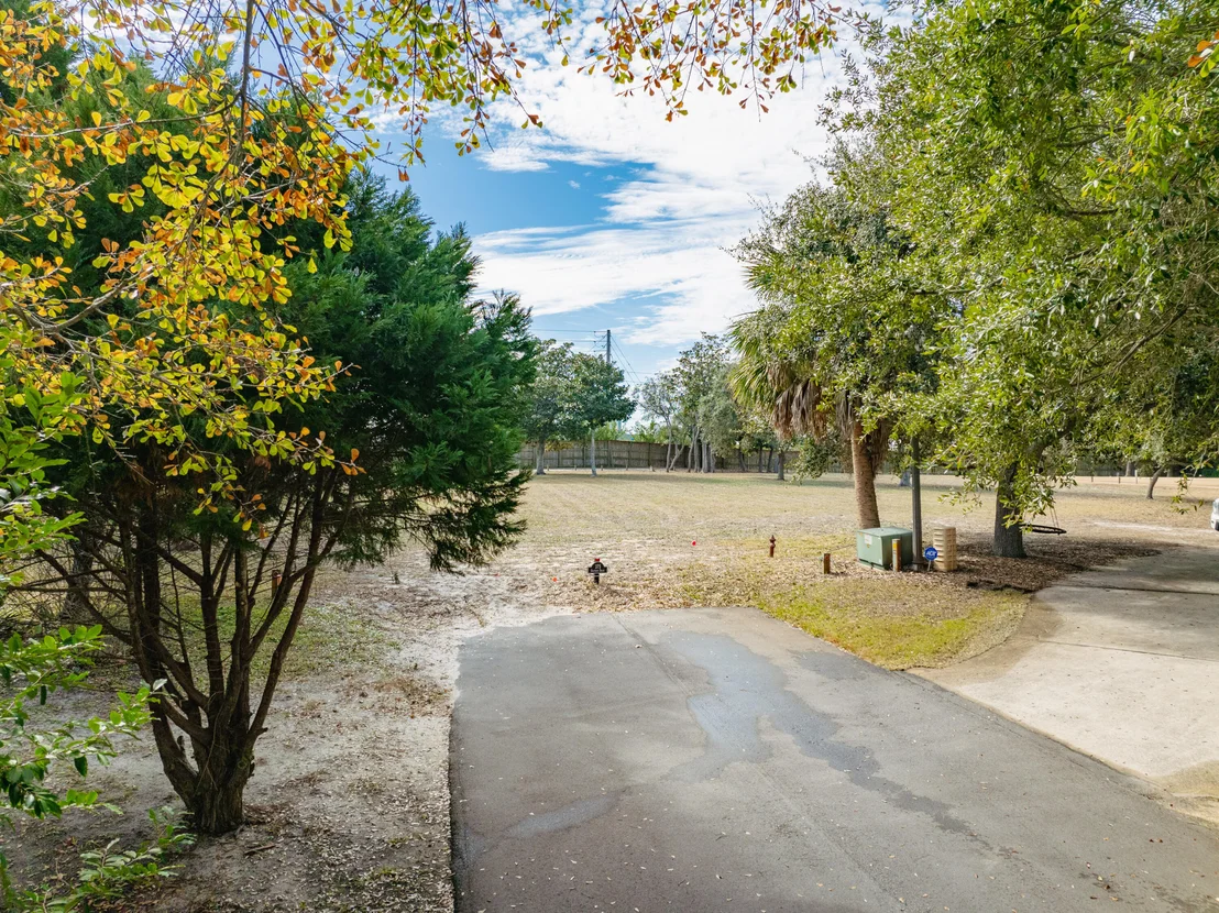 Photo of 375 Golfview Drive