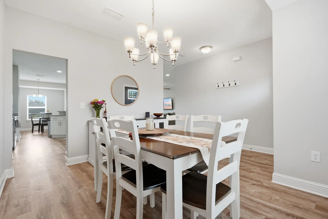 Photo of 5302 Moore Loop