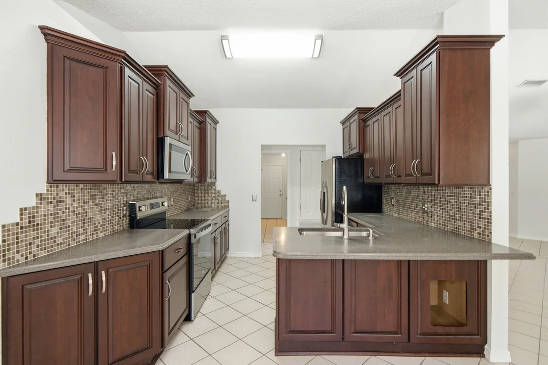 Photo of 2016 Candlewood Drive