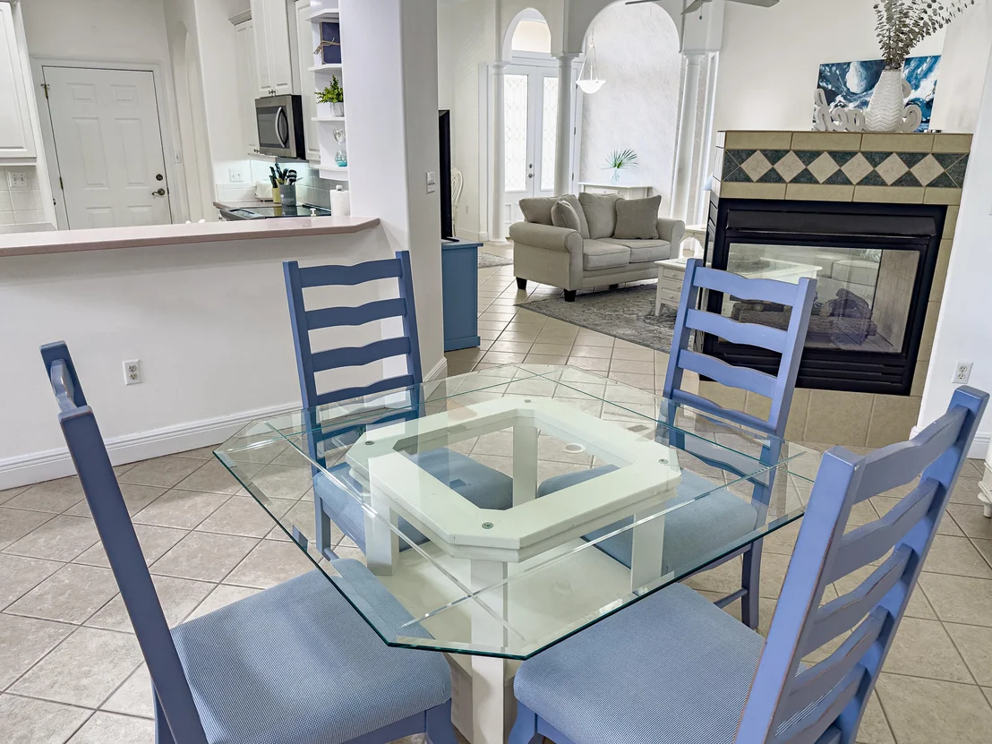 Photo of 4729 Papaya Park