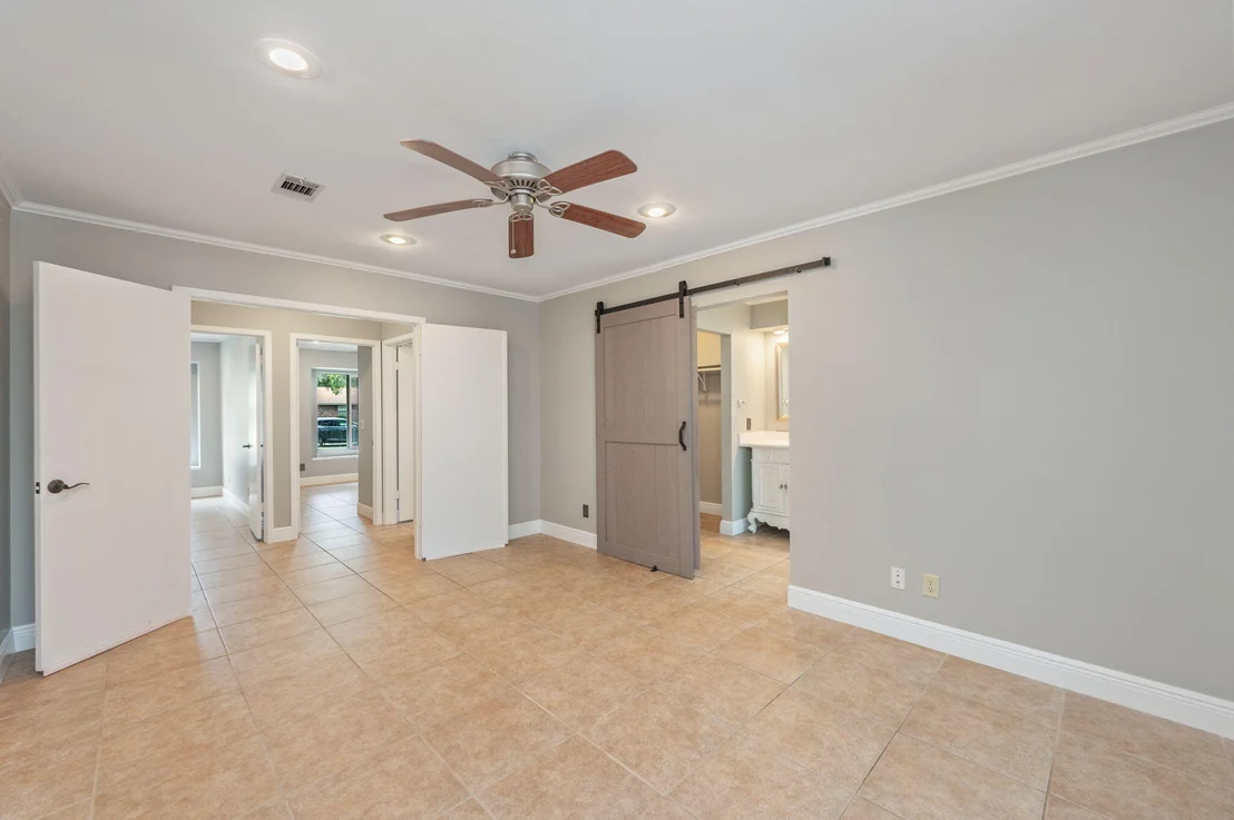 Photo of 1732 Bayshore Drive