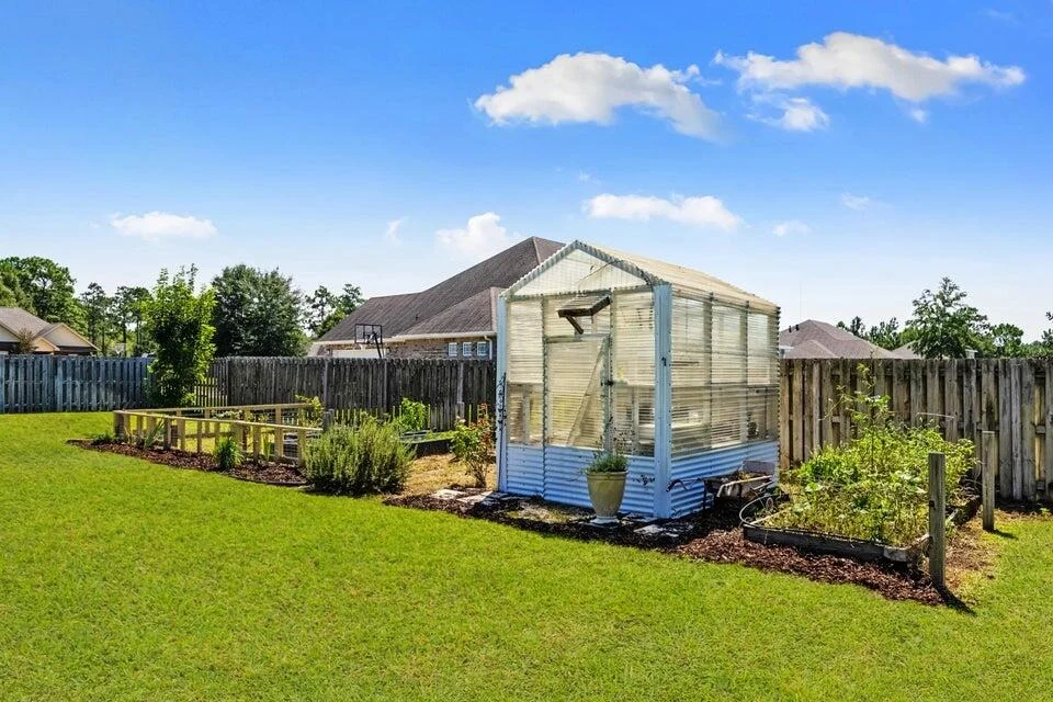 Photo of 5528 Frontier Drive