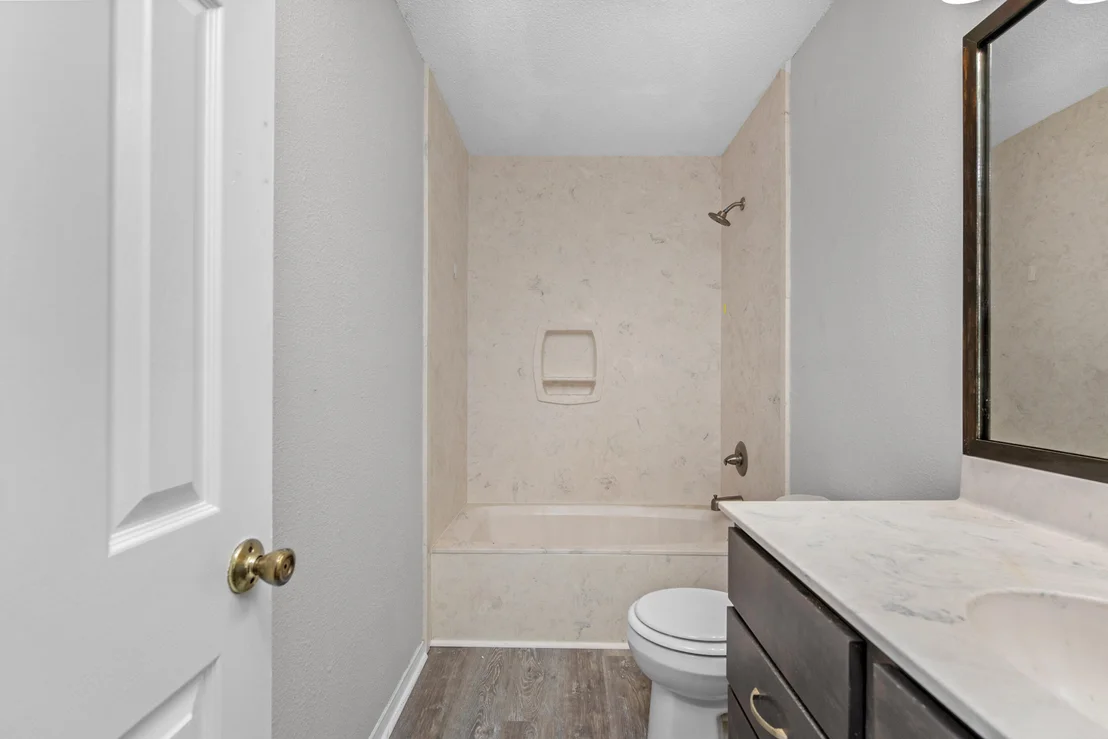 Photo of 106 4th Avenue