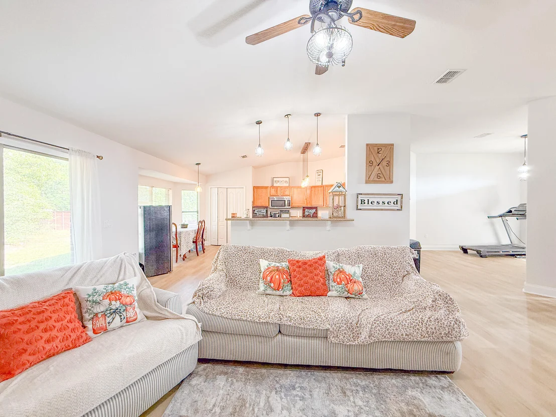 Photo of 6214 Flash Lane