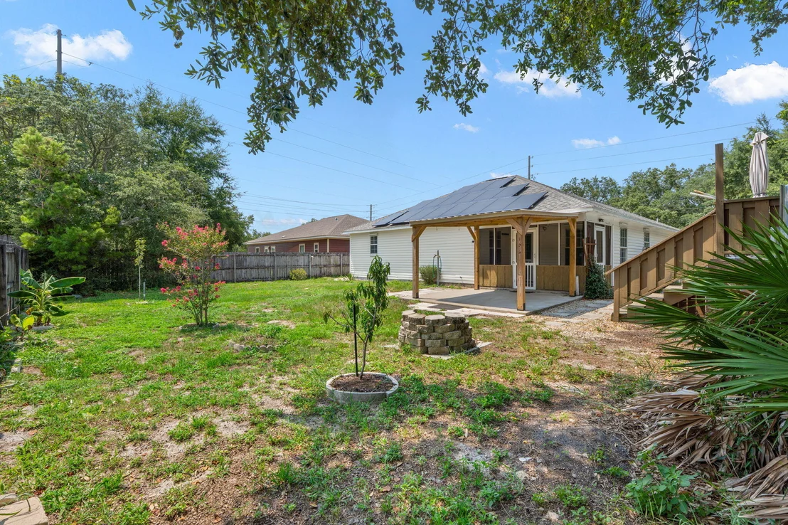 Photo of 8111 Fourth Street