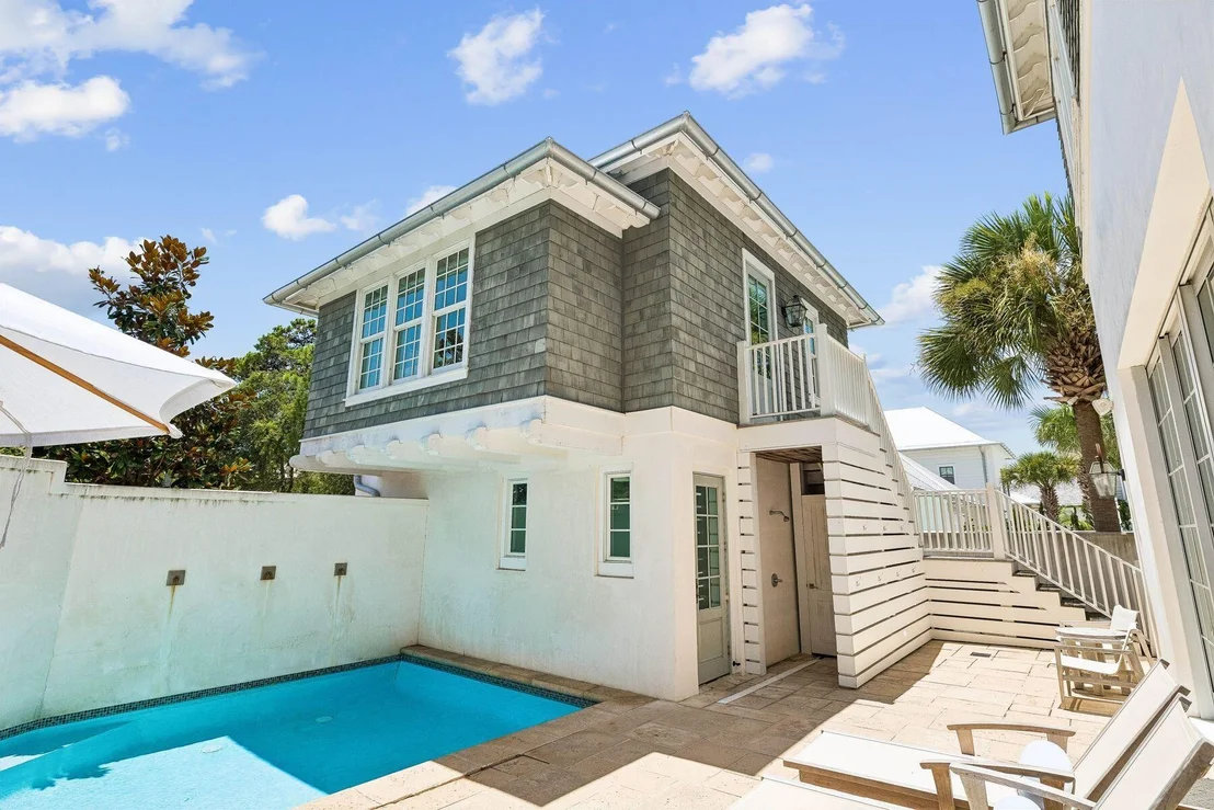 Photo of 179 E Kingston Road