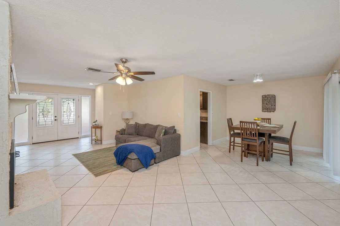 Photo of 2401 Roberts Drive