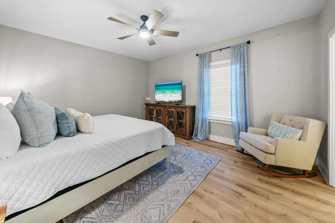 Photo of 8221 Surf Drive