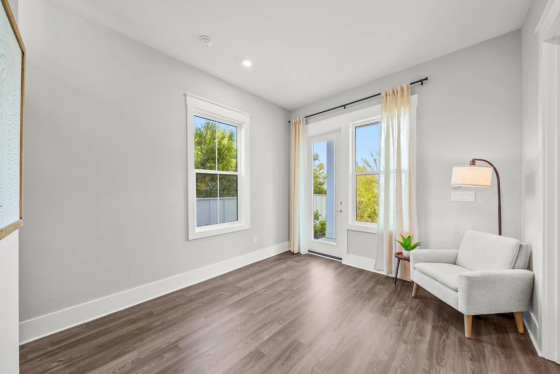 Photo of 28 W Queen Palm Drive