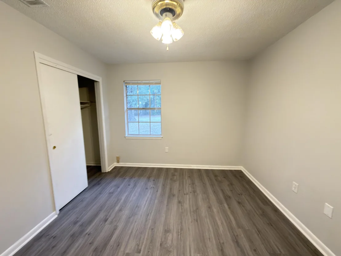 Photo of 208 Forrest Parkway