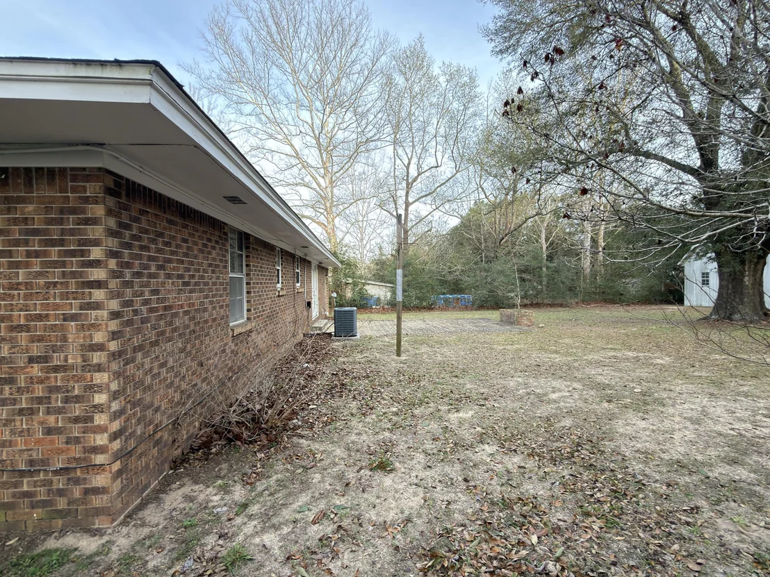 Photo of 208 Forrest Parkway