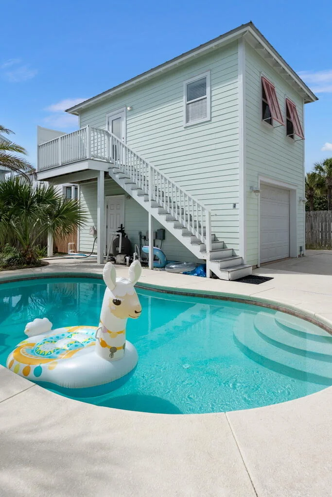 Photo of 64 DOLPHIN Street