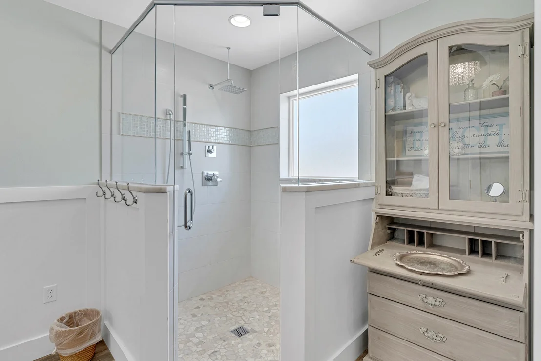 Photo of 4449 Ocean View Drive