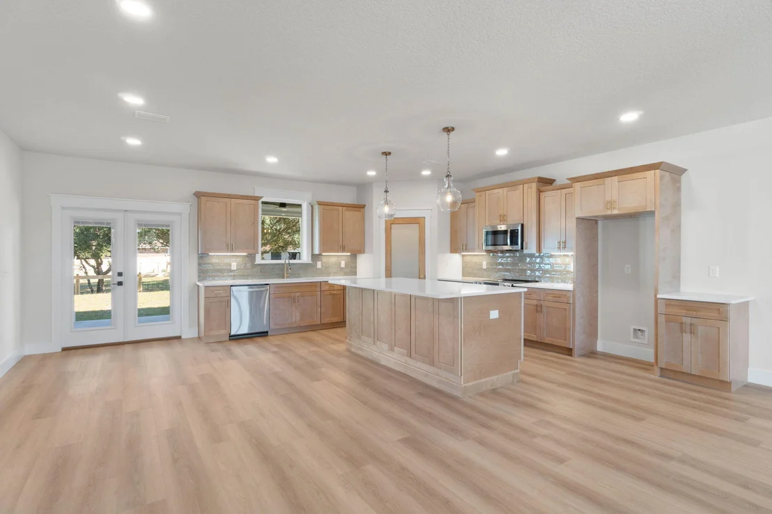 Photo of 1370 Central Parkway