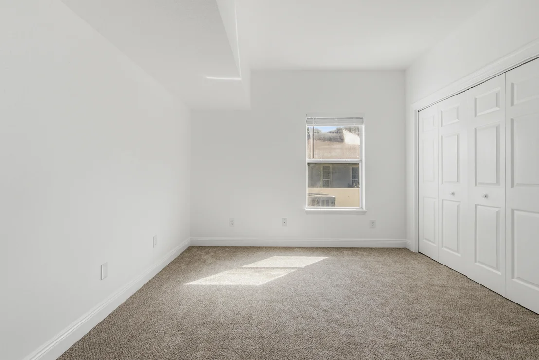 Photo of 1005 Shalimar Point Drive