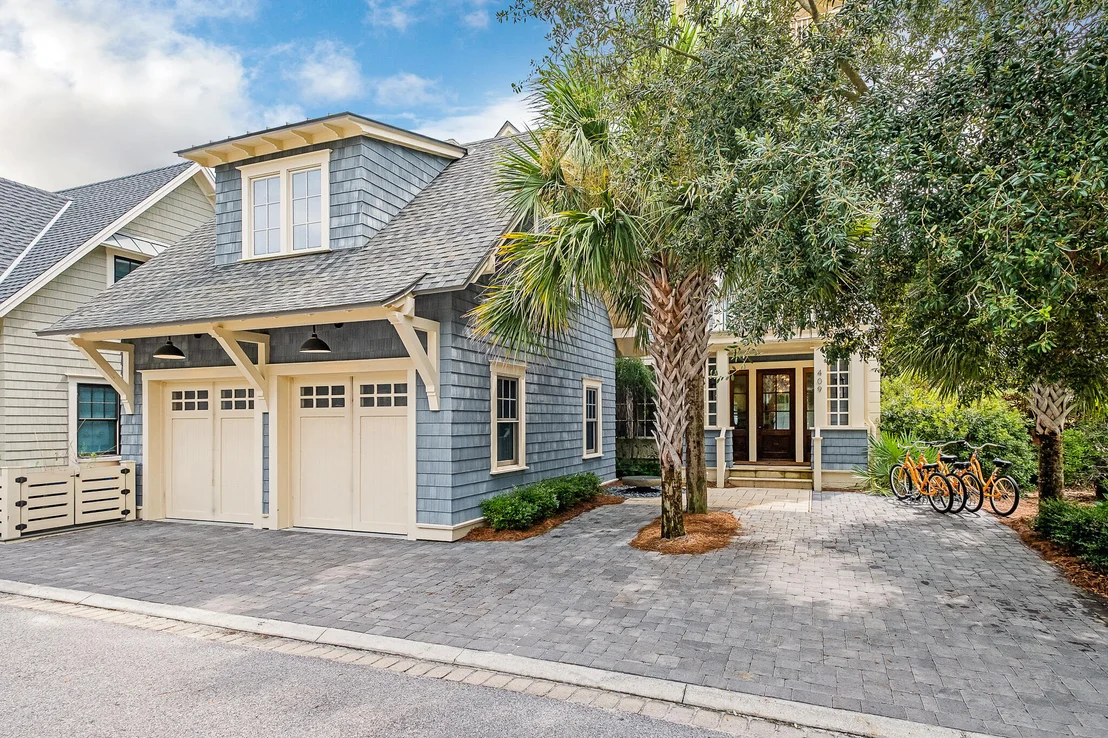 Photo of 409 Coopersmith Lane
