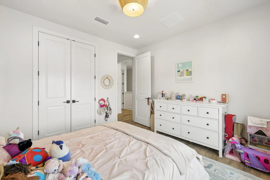 Photo of 215 Suwannee Drive