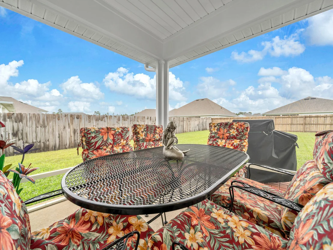 Photo of 131 W Oak Trees Lane