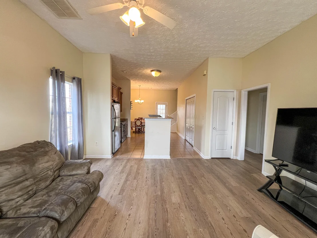 Photo of 501 Tropical Way