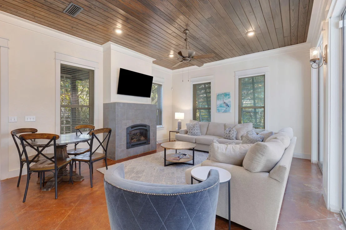 Photo of 714 Allen Loop Drive