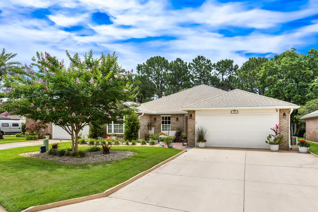 Photo of 204 Bay Tree Drive