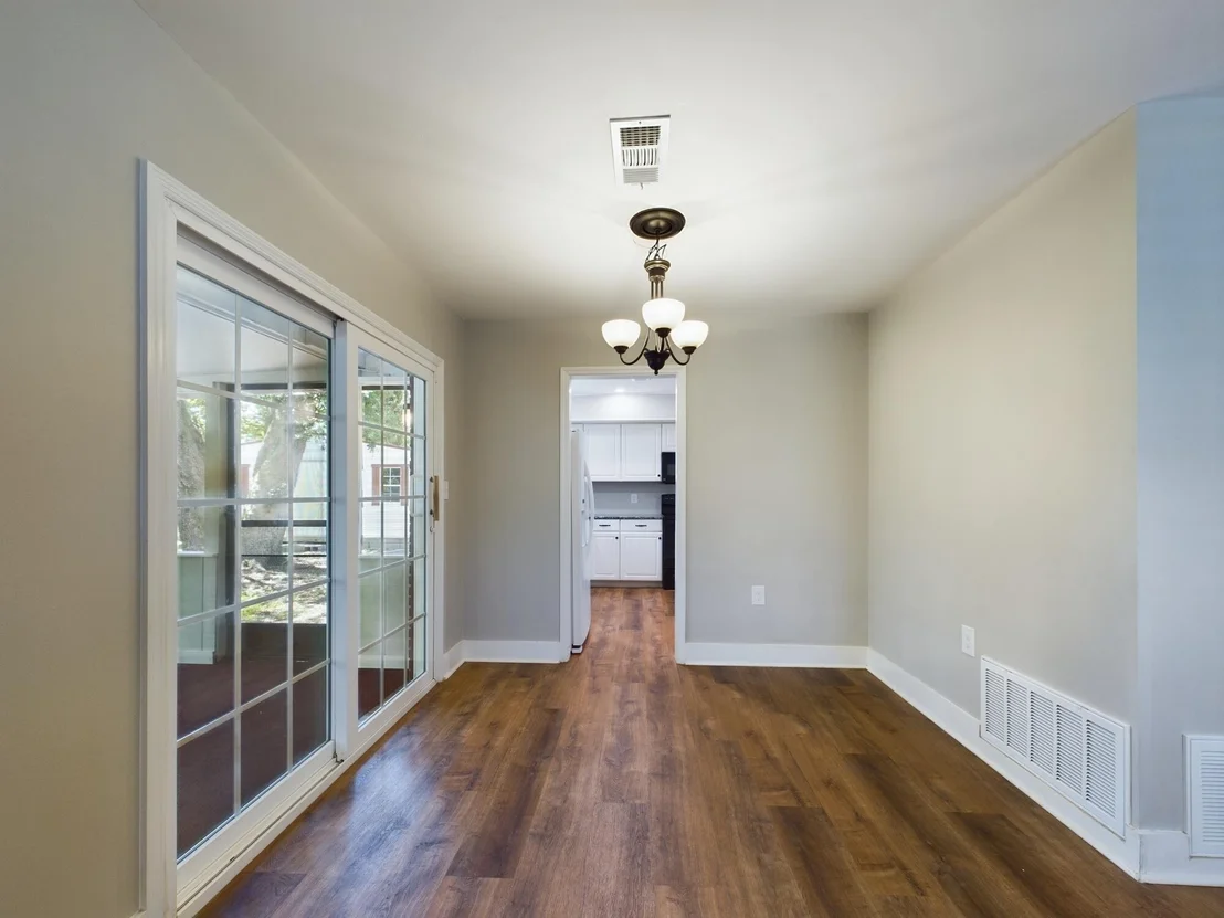 Photo of 1011 Julia Avenue