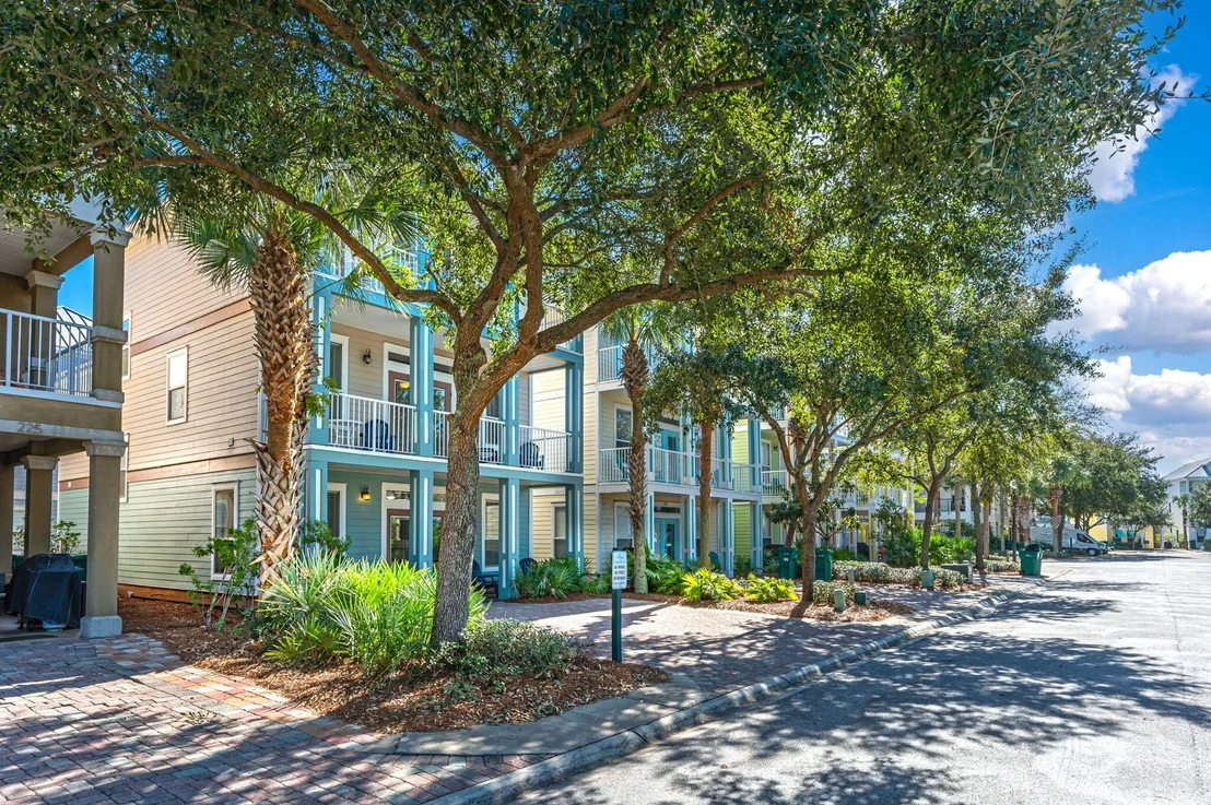 Photo of 223 E Grand Key Loop
