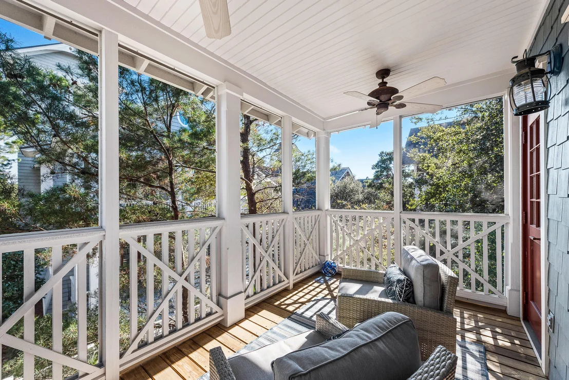 Photo of 30 N Shingle Lane