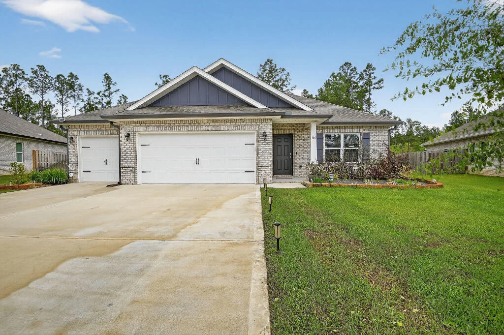 Photo of 102 Polaris Place