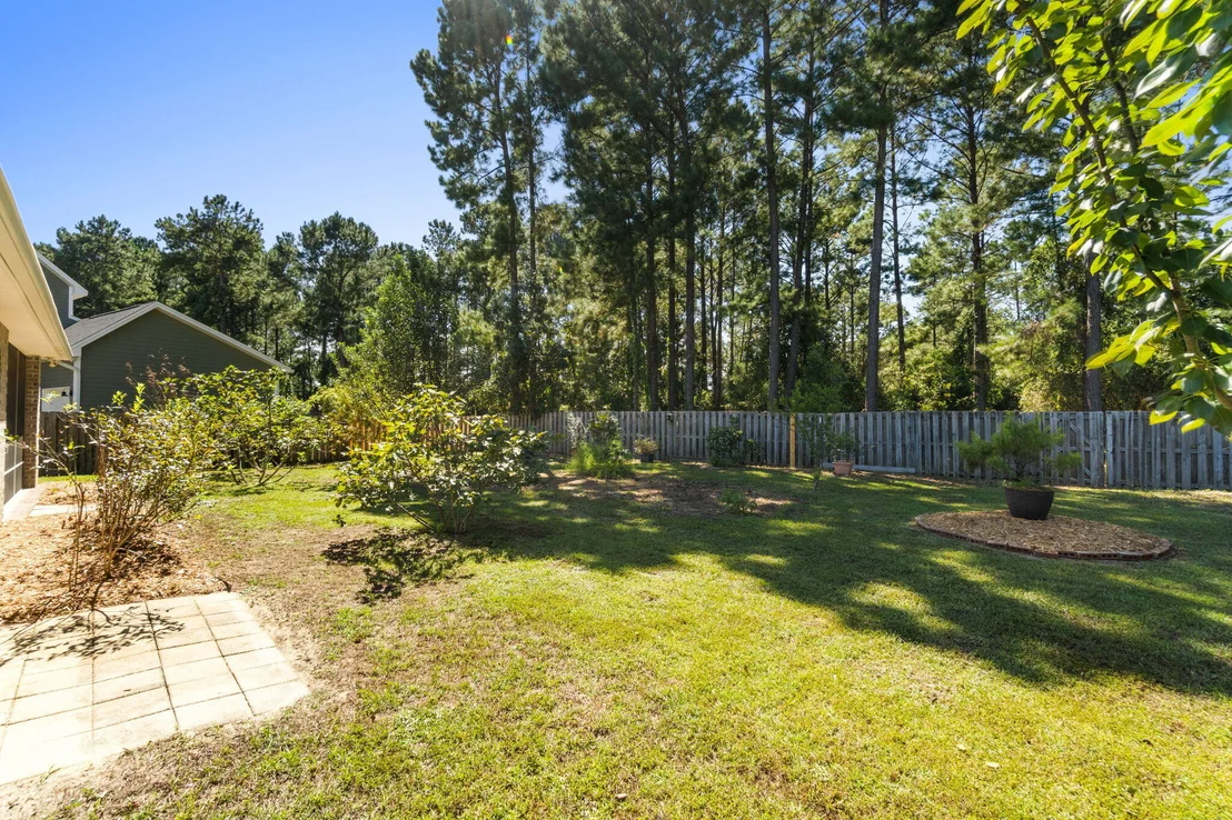 Photo of 233 Whitman Way
