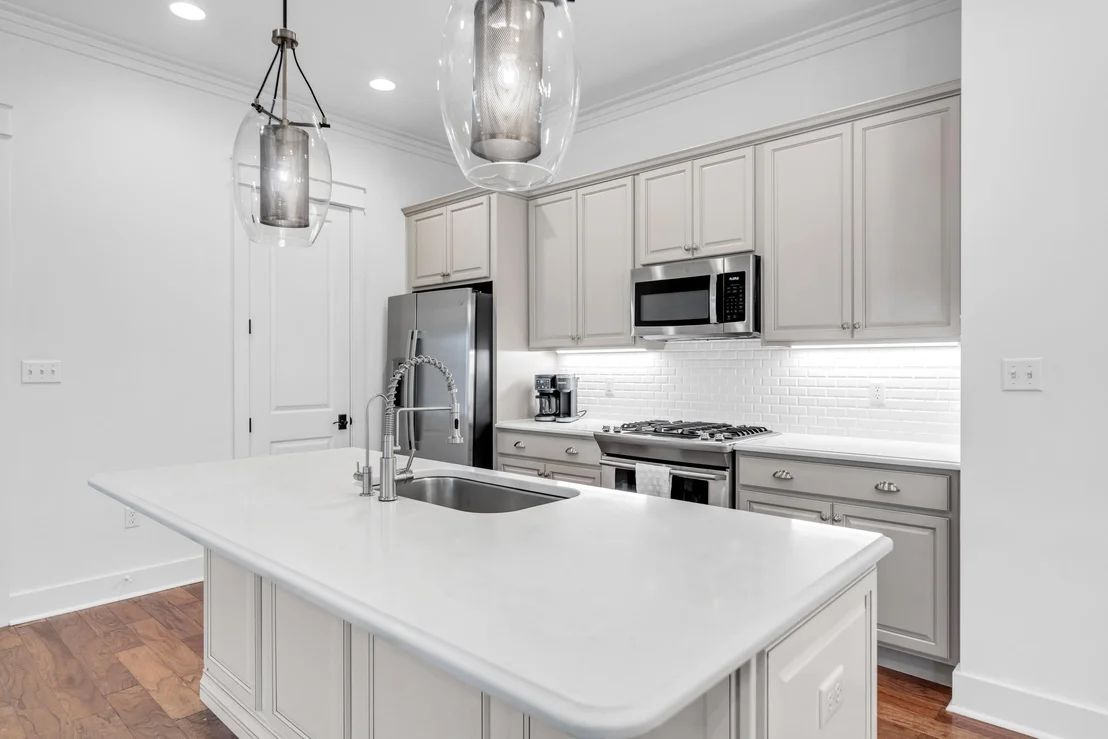 Photo of 654 Breakers Street