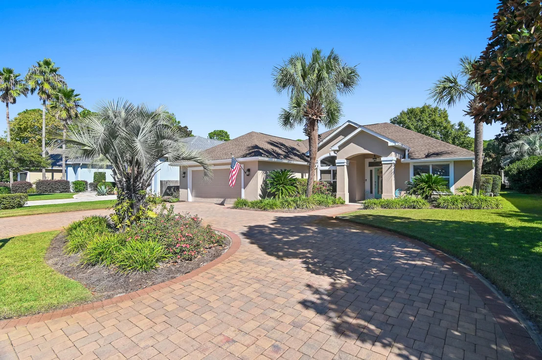 Photo of 285 Tequesta Drive