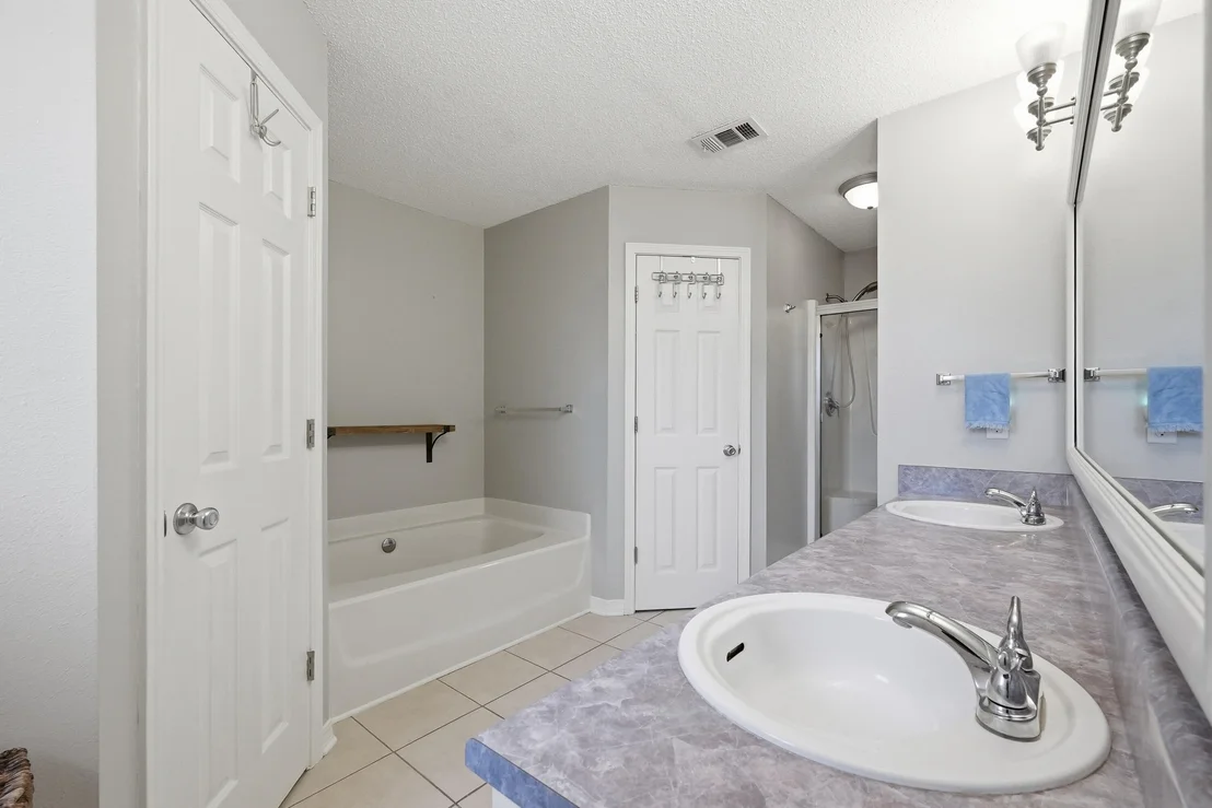 Photo of 4437 Southminster Circle
