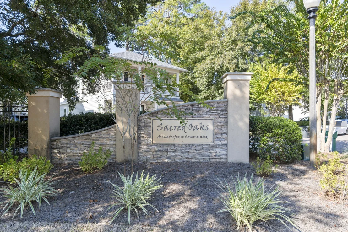 Photo of 90 Beacon Point Drive