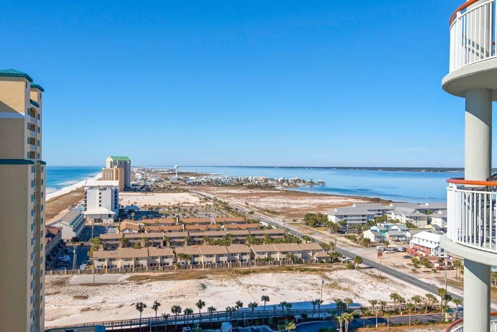 Photo of Unit W15E at 8501 Gulf Boulevard