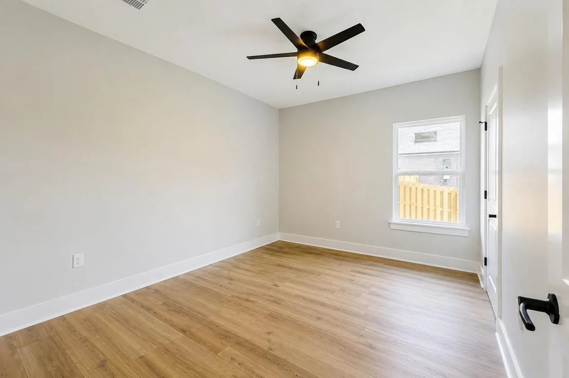 Photo of 2462 Hammock Lane
