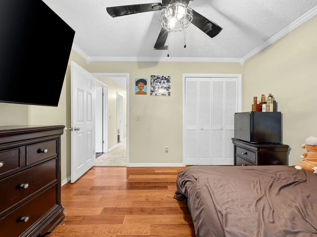 Photo of 4326 Pine Tree Lane