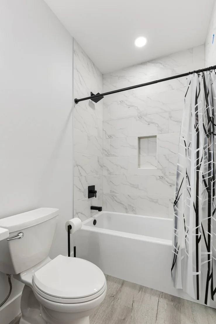 Photo of 39 Charlotte Avenue