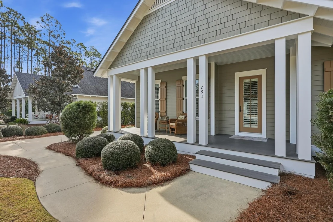 Photo of 295 Medley Street