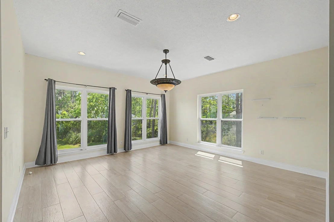 Photo of 4501 Bayside Drive