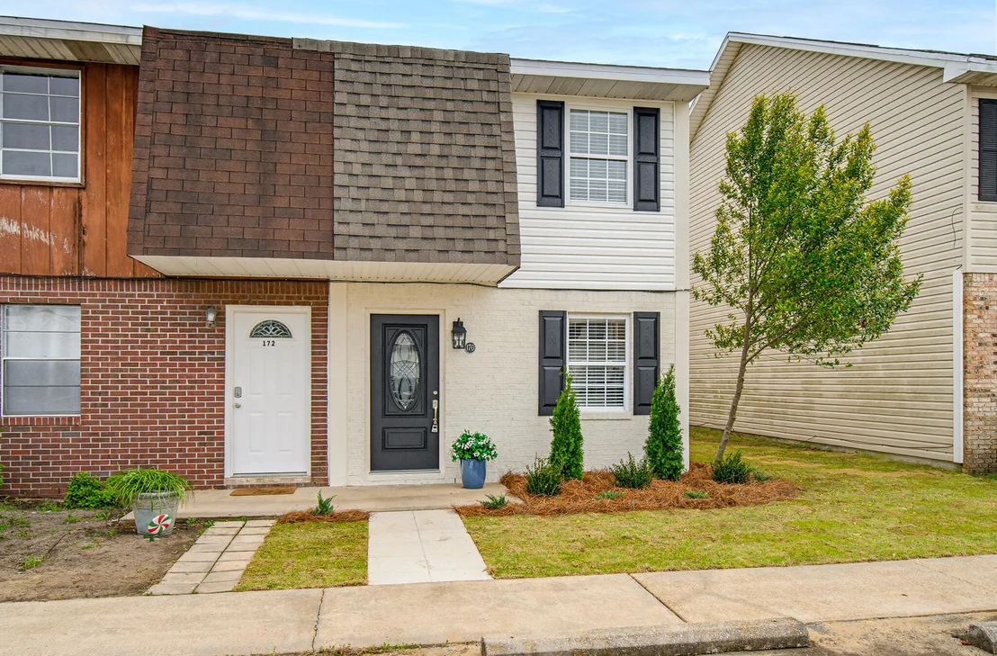 Photo of 170 5th Avenue