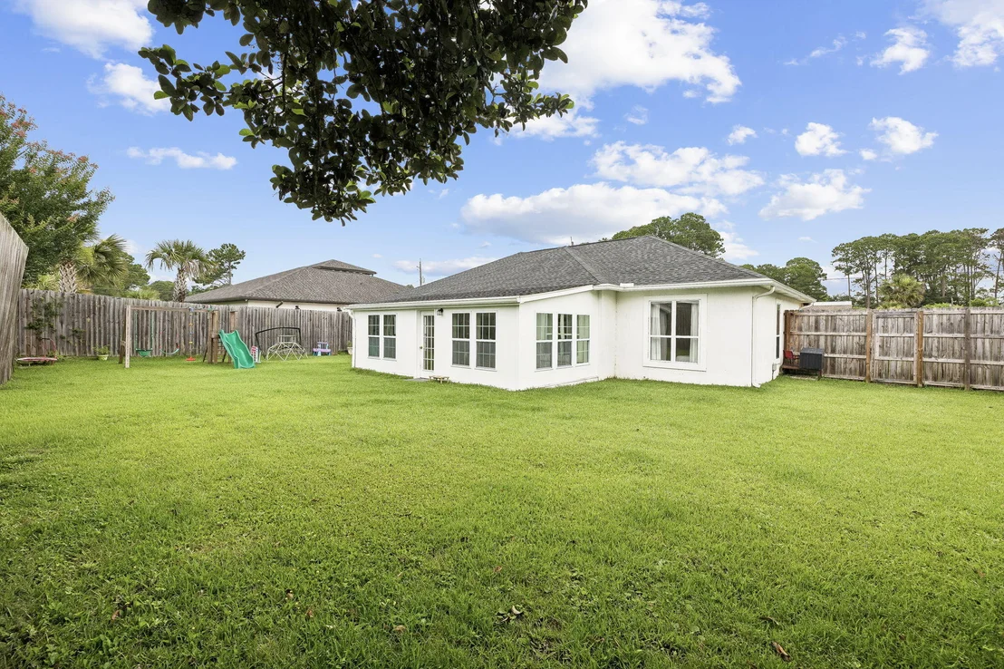 Photo of 1025 Forest Shore Drive